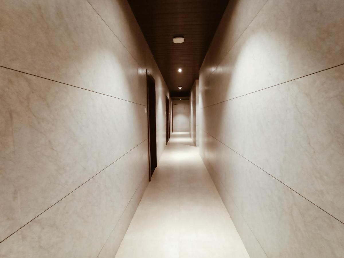 Hotel Prasad Nx ムンバイ エクステリア 写真