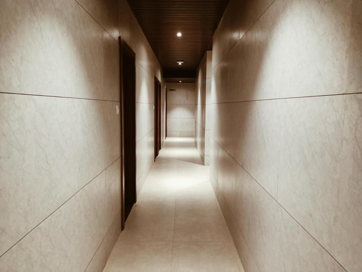 Hotel Prasad Nx ムンバイ エクステリア 写真