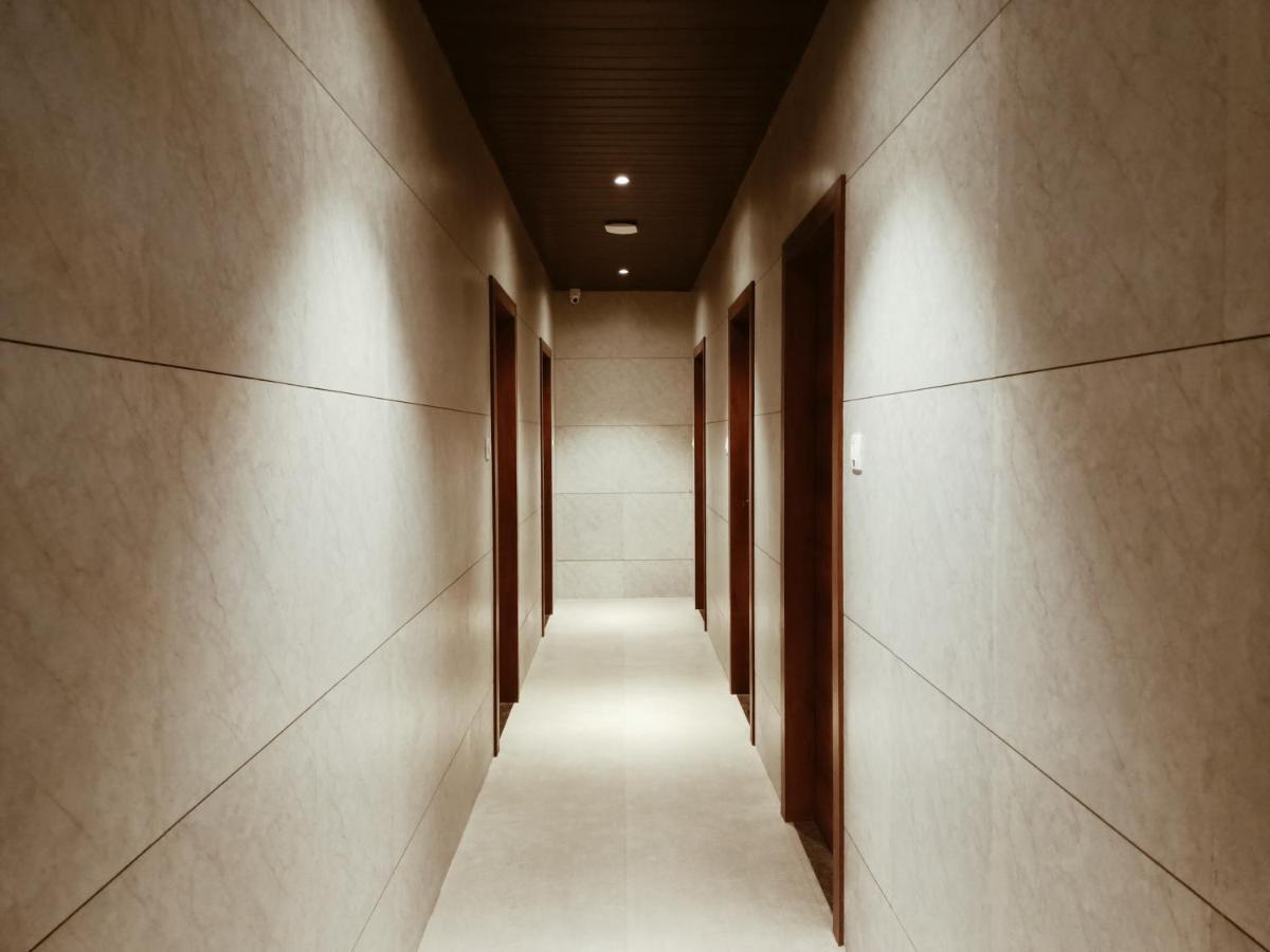 Hotel Prasad Nx ムンバイ エクステリア 写真